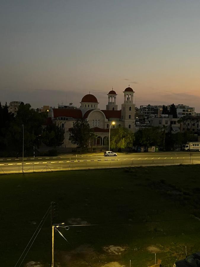 Joanna Court Rooms Larnaca Bagian luar foto