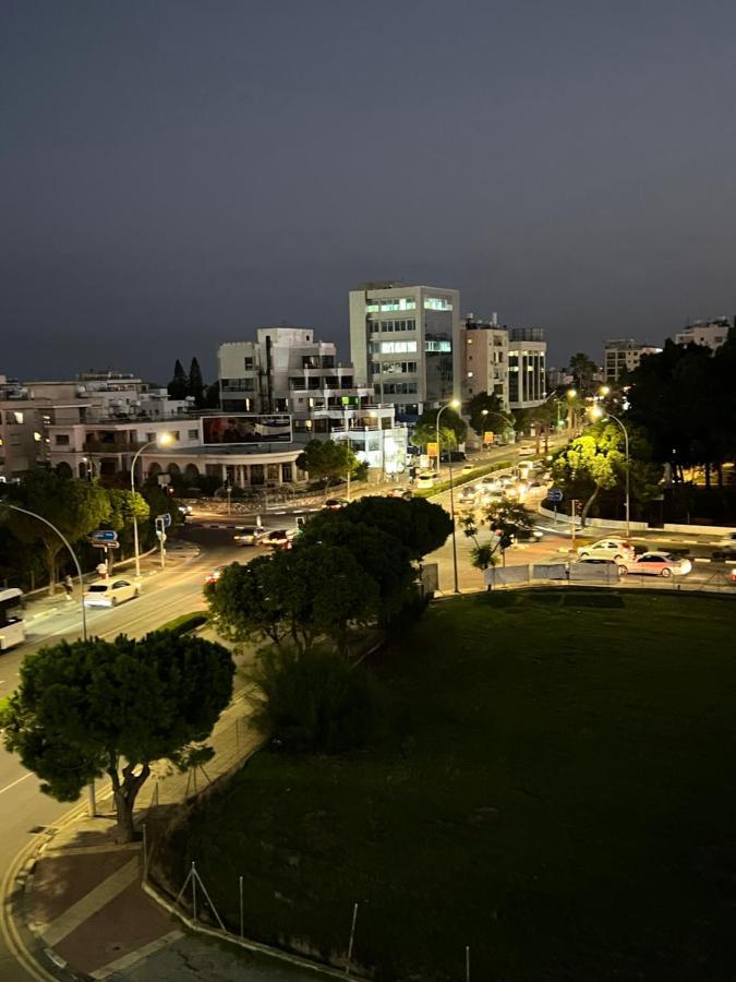 Joanna Court Rooms Larnaca Bagian luar foto